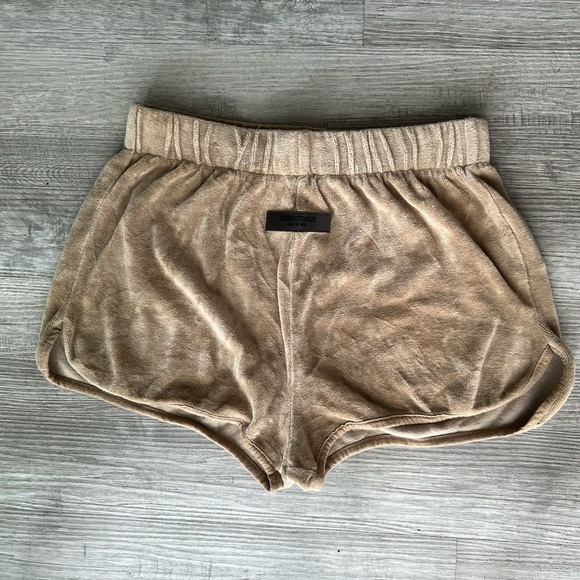 Essentials fear of god Tan Athletic Shorts with Elastic Waistband Sz M - Picture 1 of 5
